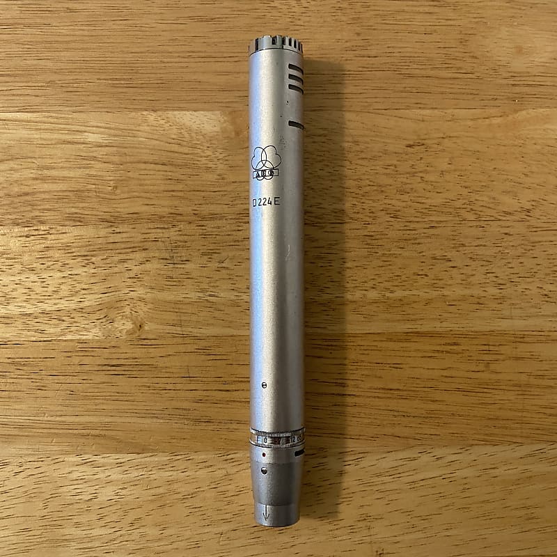 AKG D 224 E Vintage Dynamic Microphone. Works but Sounds Reverb