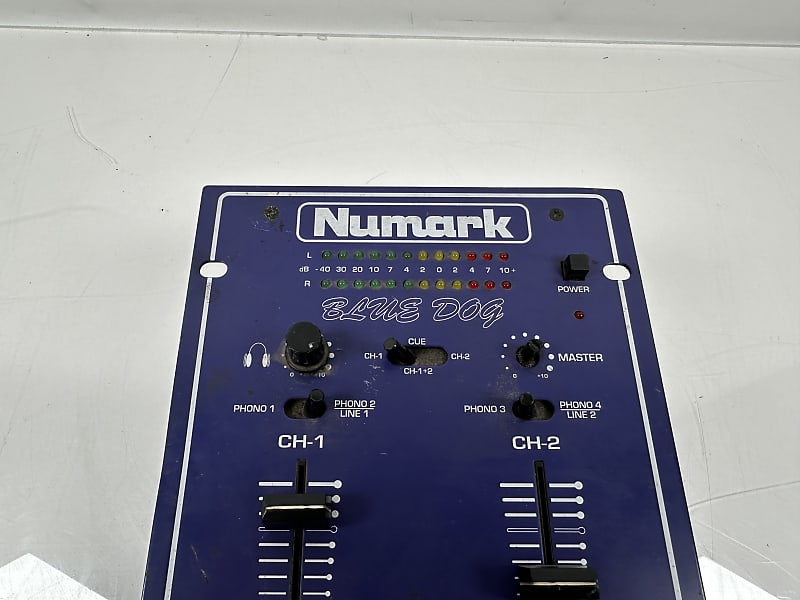 Numark Blue Dog DM900 DJ Preamp Mixer