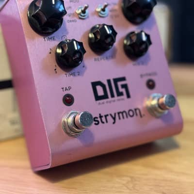 ギター Strymon DIG v1 Strymon Dig V1: Exceptional Dual Delay Pedal for Musicians