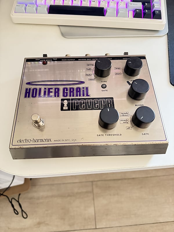 Electro-Harmonix Holier Grail