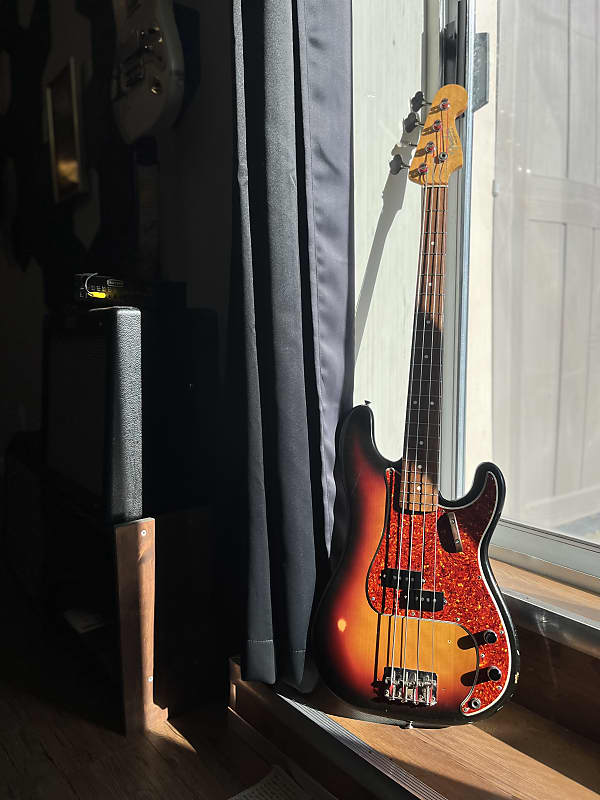 ベース Fender America Vintage 62 Precision Bass Fender American Vintage '62 Precision Bass 2000 - 2012 | Reverb