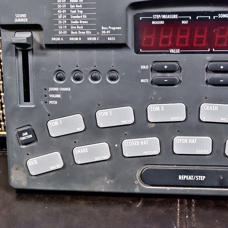 Zoom RhythmTrak 234 Drum Machine