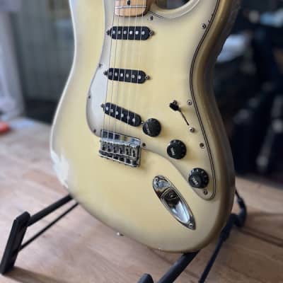 Fender Stratocaster - 1979 - Antigua image 2