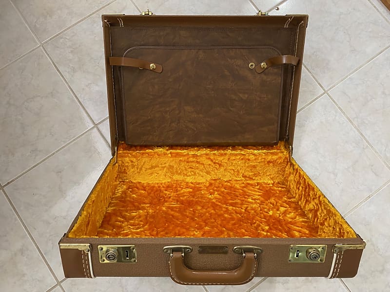 Fender Fender Briefcase 2000's Brown Tolex Gold Poodle Plush Reverb