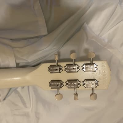 Gibson Melody maker  2010 Satin White image 8