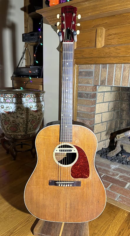 Gibson J-50 1947 - 1954 | Reverb