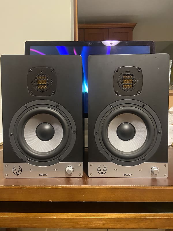 Pair Eve SC207 Studio Monitors