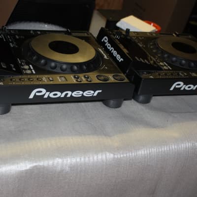 (2) Pioneer CDJ 900 Multiplayer (USB, CD, link) with Power Cords and RCA cords image 7