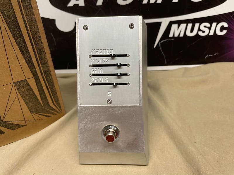 Electronic Audio Experiments EAE 0xEAE OxEAE Boost Pedal