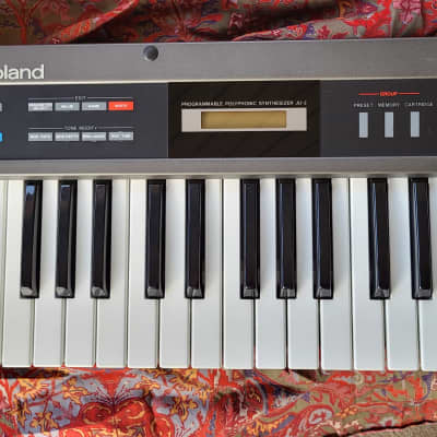 rOLAND aLPHA jUNO 2