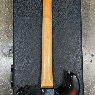 Fender Stratocaster 1965 - Three Tone Sunburst image 9