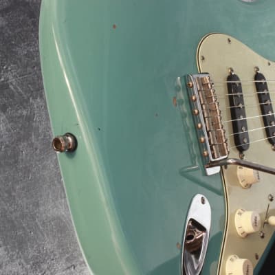 Fender FSR American Vintage '62 Stratocaster  Tropical Turquoise 2011 image 11