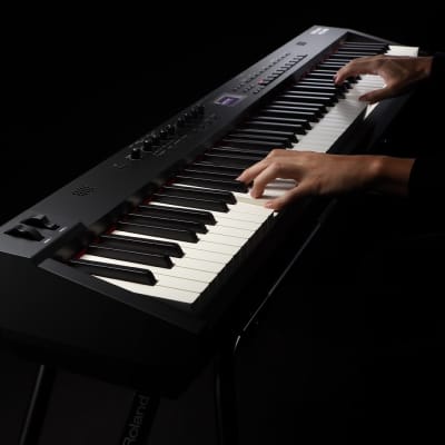 Roland RD-88 88-key Stage Piano with Speakers image 8