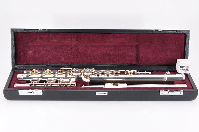 Yamaha YFL-211 Student Flute | Reverb Canada