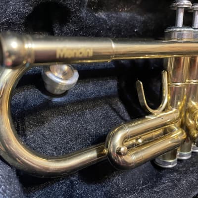 mendini student grade trumpet w/case and mouthpiece image 3