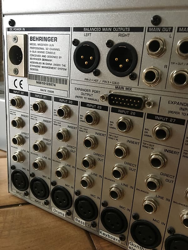 BEHRINGER EURORACK MX3242X ミキサー通電確認 Behringer MX3242X Eurorack Mixing Console w/ 150 watt power