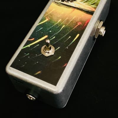 Saturnworks Buffer Pedal with Phase Inverter / Inversion Switch for Guitar or Bass - Handcrafted in California image 2