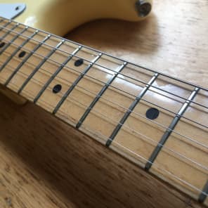 Immagine Fender 1980's FujiGen Stratocaster 1972 RI MIJ E-Serial 1984-87 Yellow White - 9