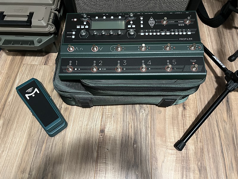 Kemper Amps Profiler Stage w/ Mission Expression Pedal and Reverb