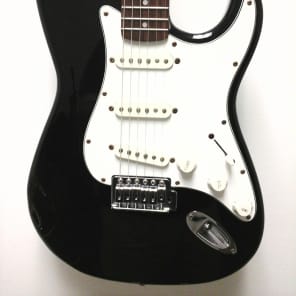 Peavey Raptor Custom SSS Electric Guitar Black w/ Maple Fretboard