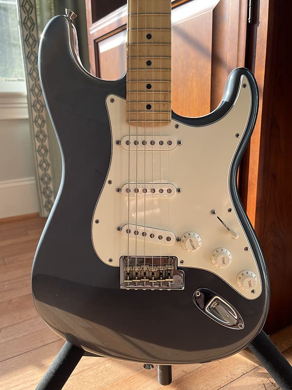 2011 Fender American Standard Stratocaster | Reverb