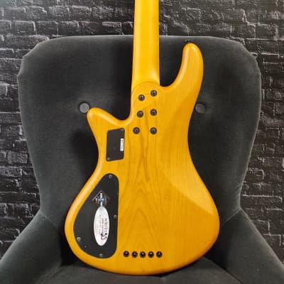SCHECTER Bassgitarre, Session Stiletto 5, Aged Natural Satin image 8