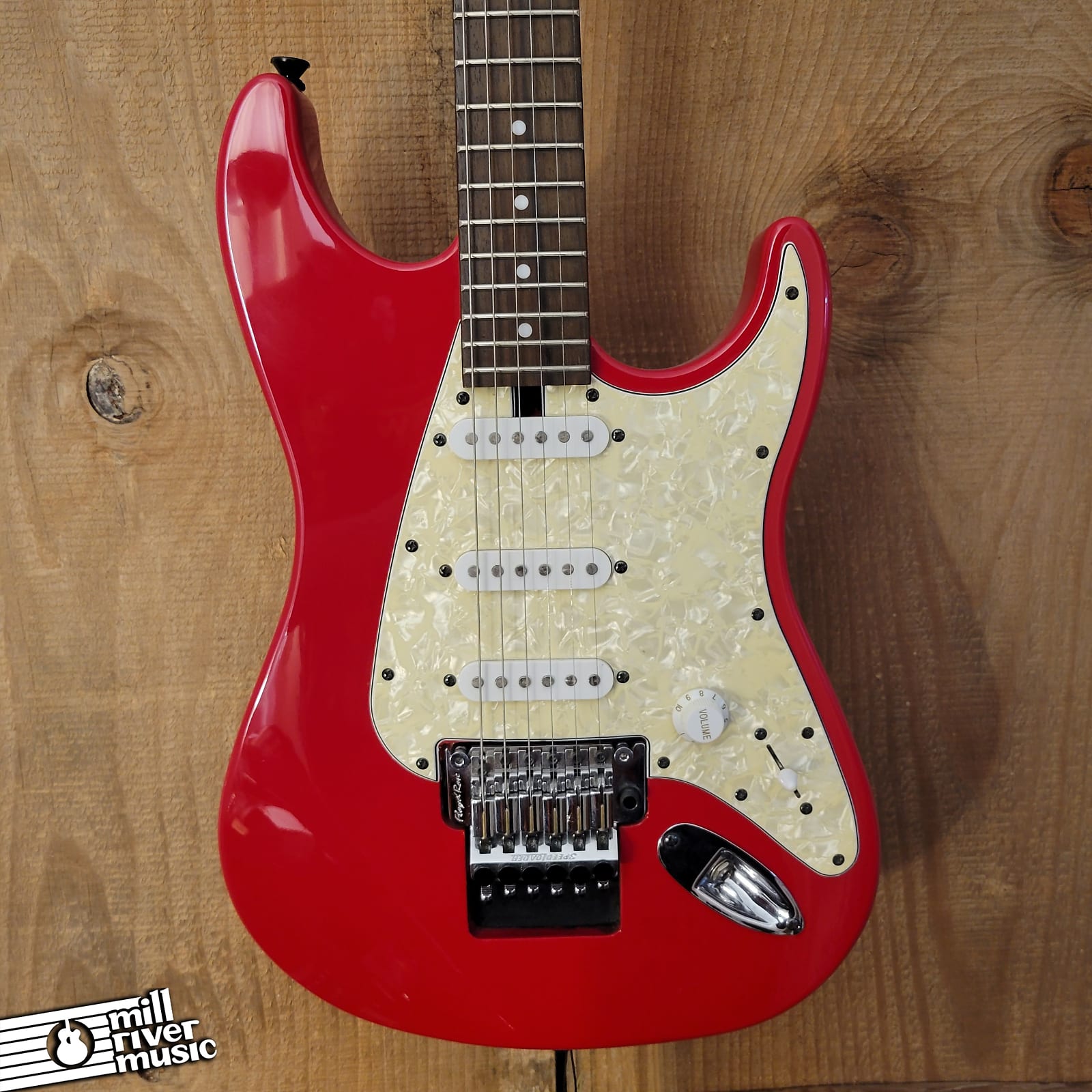 Floyd Rose Discovery Series DST-3 Red Finish S-Style Guitar Used