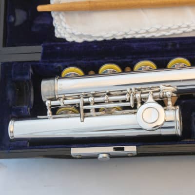Yamaha YFL-32 Intermediate Flute Sterling Silver Headjoint *Made in Japan*Cleaned & Serviced *New Pads image 9