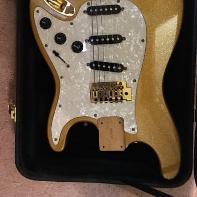 Dewey Decibel FlipOut "stratocaster" Guitar Gold glitter finish w/case 2004-5 Gold Glitter image 2