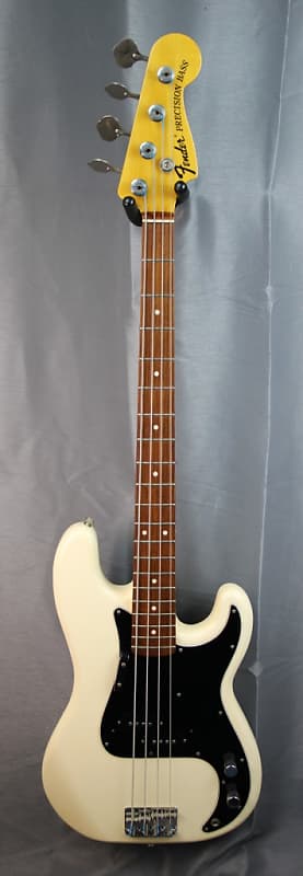 Fender PB-70 Precision Bass Reissue MIJ | Reverb