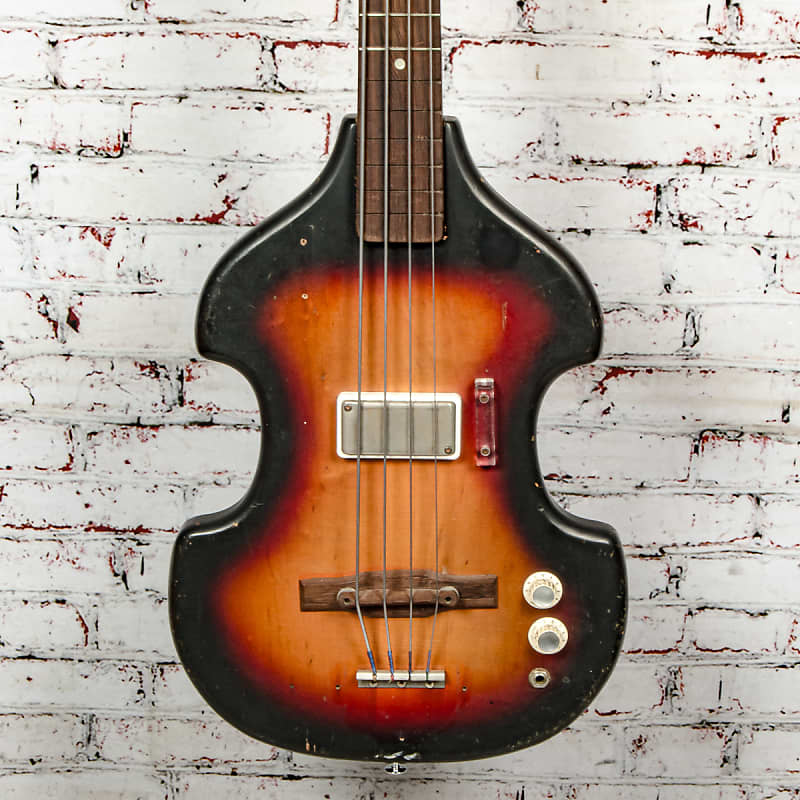 Supro/Airline Model 7289 1960s Solid Body Violin Bass Reverb