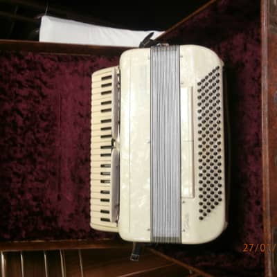 Settimio Soprani Coletta piano accordion 120 bass mod 703/78-- 1965-1975 Cream marble image 15