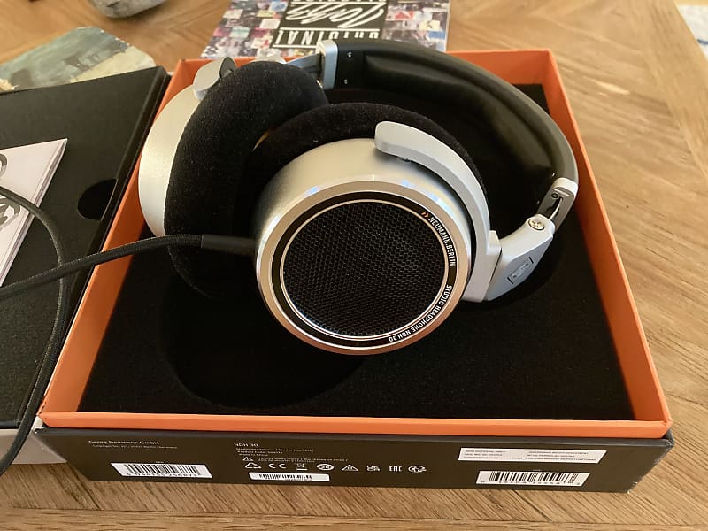 NEUMANN NDH30 シルバー Neumann NDH 30 [シルバー] 価格比較 - 価格.com