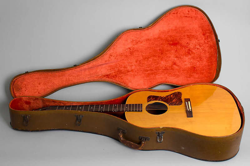 circa 1939 vintage Gibson J-35 acoustic guitar, Very Good