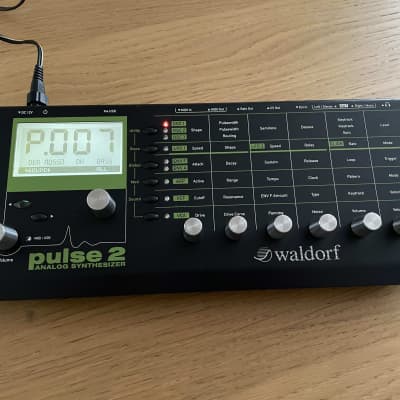 Waldorf Pulse 2 Analog Desktop Synthesizer + decksaver + rigid case