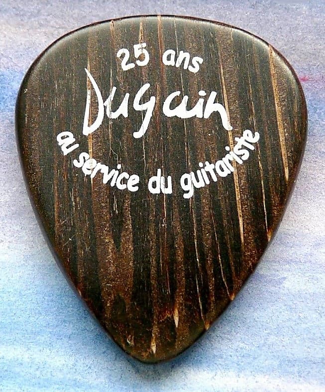 Dugain plectrum deals