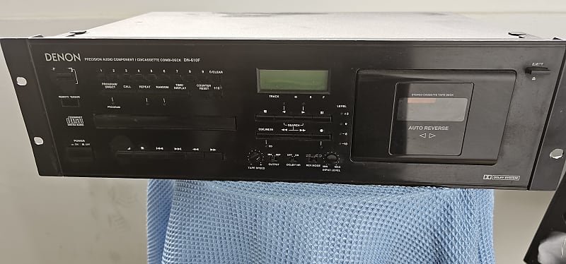 Denon professional cd and deck player Dn610f - Black  			