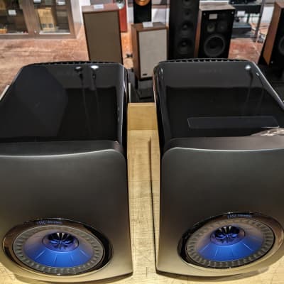 KEF LS50 Wireless Speakers w/ Original Box & Accessories - Gloss Black/Blue image 5
