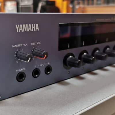 Yamaha A3000 Professional hardware sampler