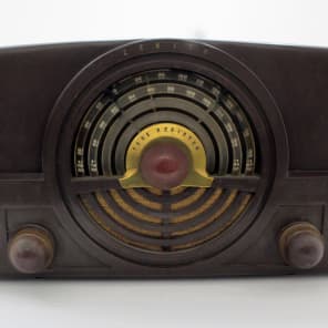 Zenith 7H820 AM/FM Radio - 1948 image 3