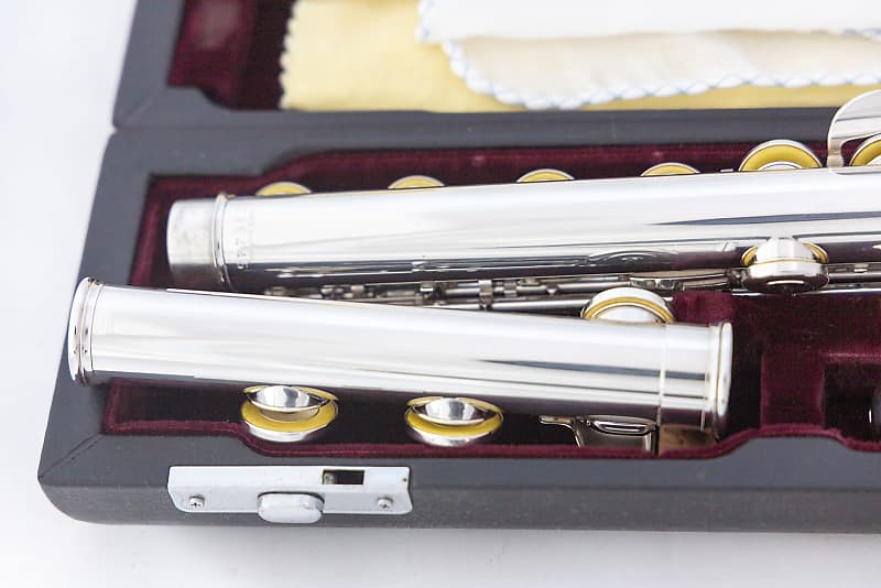 Yamaha YFL-674 Professional Flute *All Silver *Open-hole