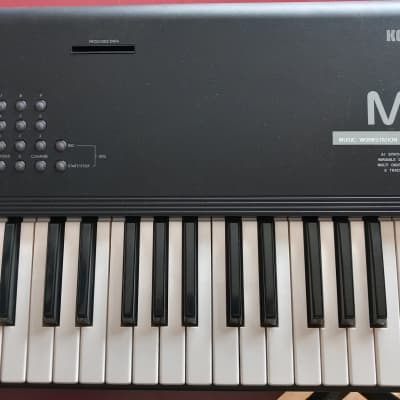 Korg M1 61-Key Synth Music Workstation 1990s - Black