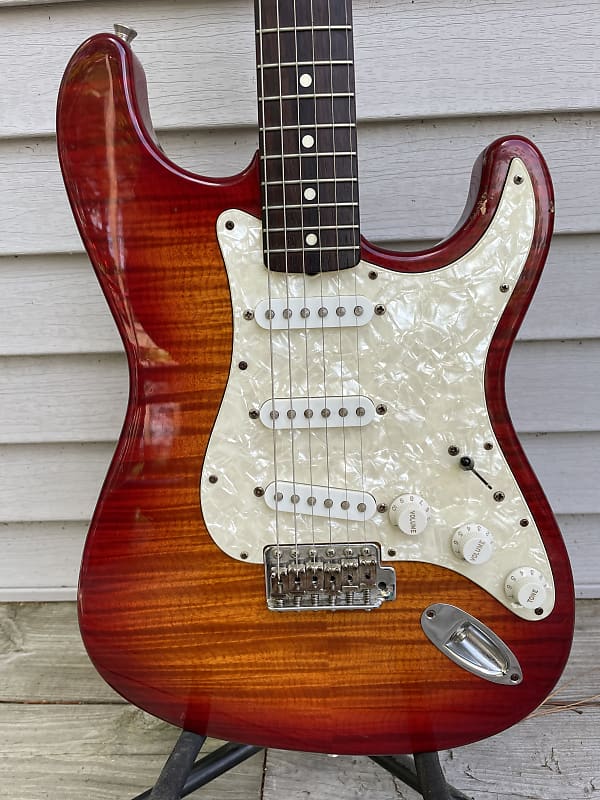 Fender Foto Flame Stratocaster MIJ | Reverb