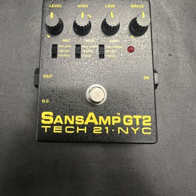 Tech 21 SansAmp GT2 Tube Amp Emulation DI Pedal. B-stock image 3