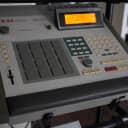 Akai MPC60, Vintage Sampler/Sequencer w/SCSI, Amber Screen