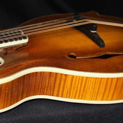 Cross Cross Mandolin F-5 Style, Brand New, Made in U.S.A., Hard Shell Case Included 2021 Light Sunbu image 11