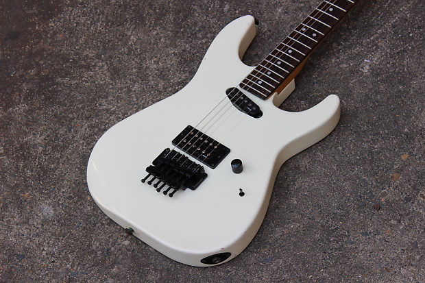 最新作売れ筋が満載 tokai ストラト edition custum エレキギター