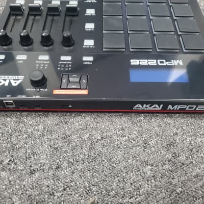Akai MPD226 image 2