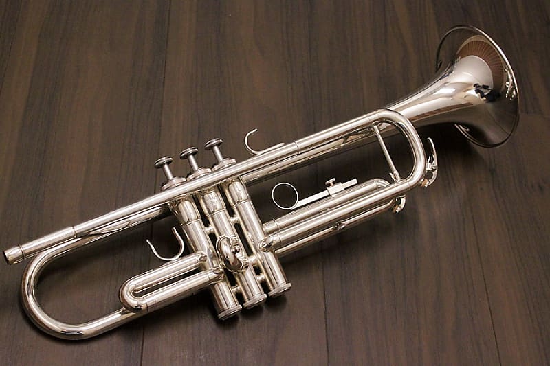 Yamaha Ytr-3325S Bb Trumpet | Reverb Greece