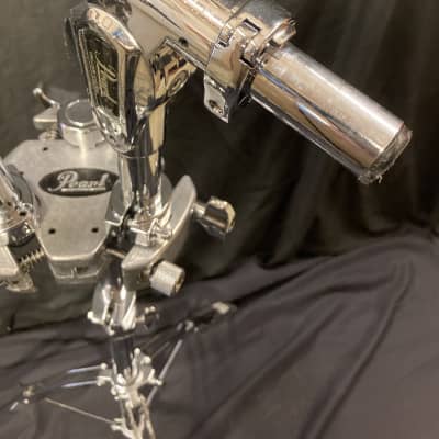Pearl - T-1030 Double Tom Mount Stand (Older Tilter Arms) image 4